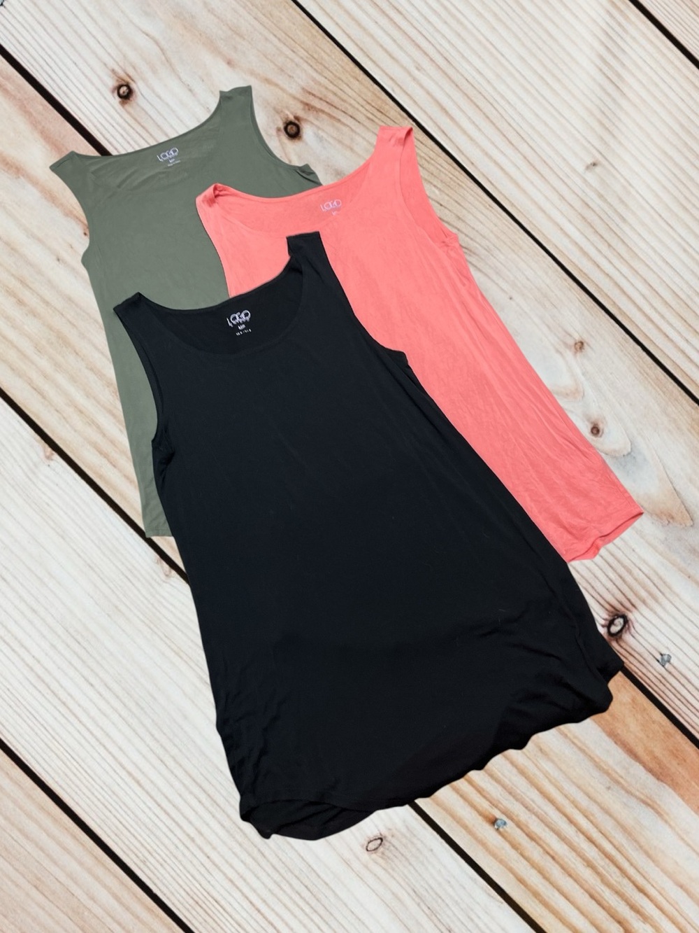 LOGO by Lori Goldstein layers petite M lot of 3 tunic tanks